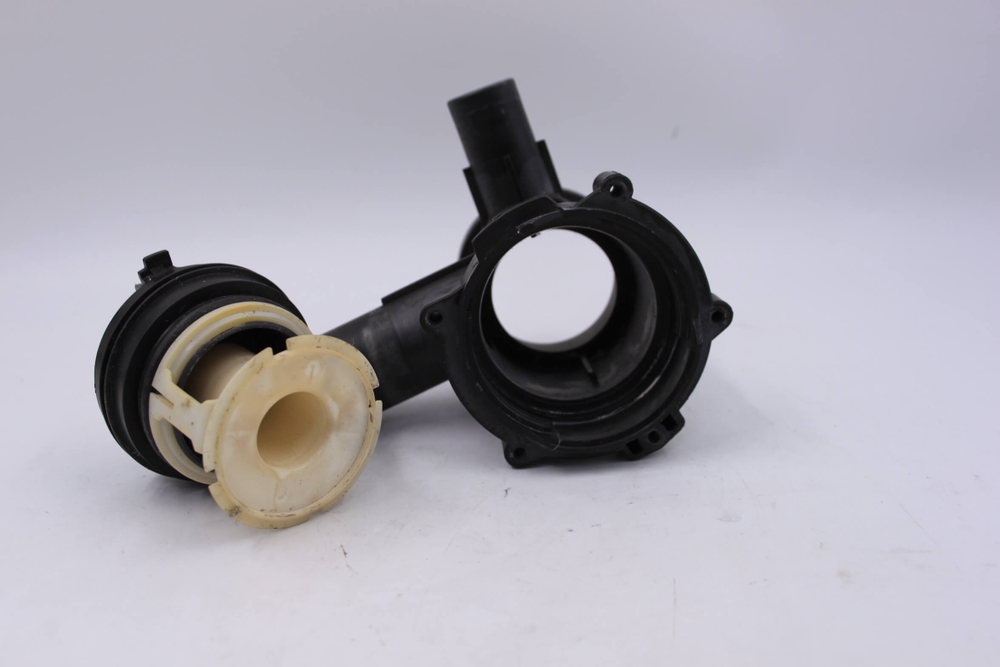 Улитка сливного насоса с фильтром стиральной машины Bosch 145787