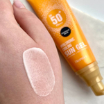 Освежающий солнцезащитный крем Deoproce Hyaluronic Cooling Sun Gel SPF50+ PA+++ 50 г