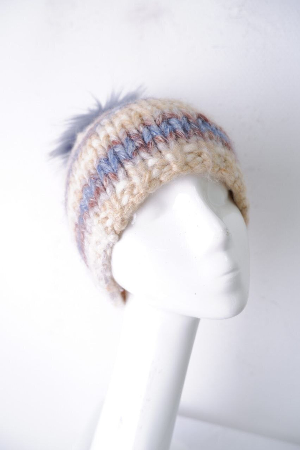 Шапка полосотая