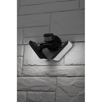 Садовые фасадные светильники