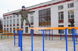 Полоса препятствий Разрушенный мост УО004 для спортивной пощадки