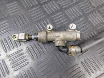 Цилиндр заднего тормоза Kawasaki ZZR 400 98 053027