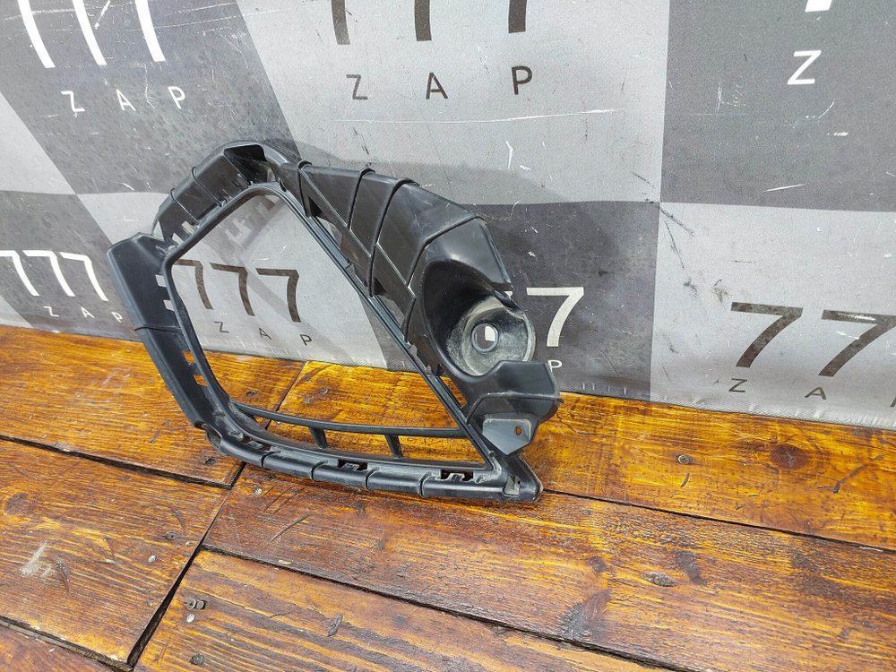 Кронштейн фары правый Hyundai Tucson 4 (NX4) 20-нв Б/У Оригинал 865C2N9000