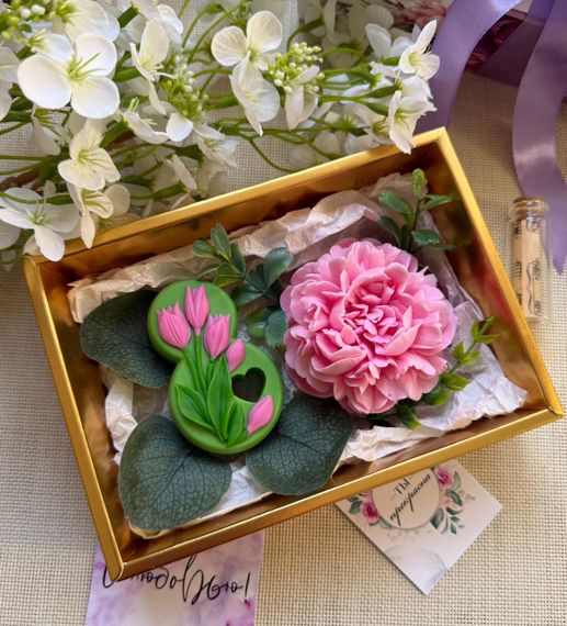 Sabundan Səkkiz və pion dəsti