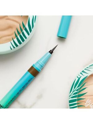 PHYSICIANS FORMULA Лайнер для бровей BUTTER PALM FEATHERED MICRO BROW PEN, тон: универсальный коричневый 0.5мл