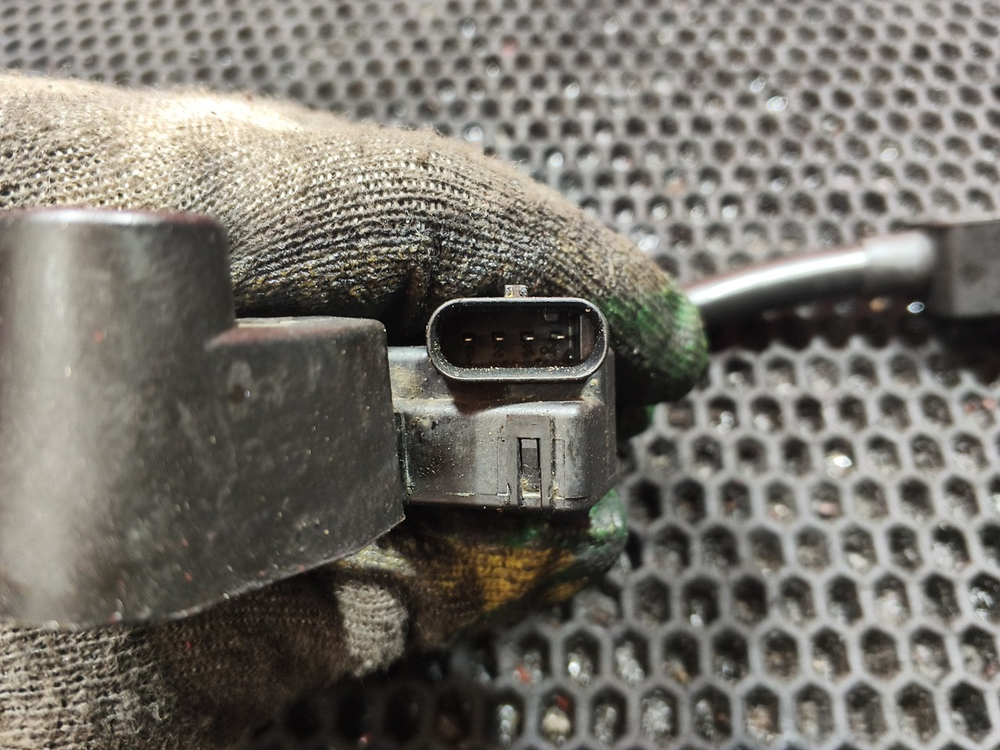 Клемма BEM ECU управления АКБ 2020г.