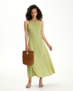 Платье с вырезом холтер изо льна