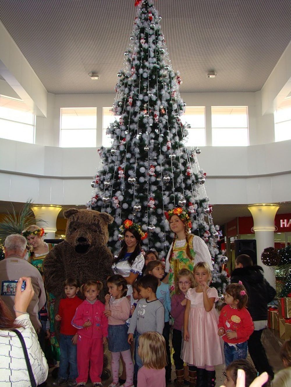 Уличная елка каркасная "Уральская сосна" (бело-зеленая леска) 11 м