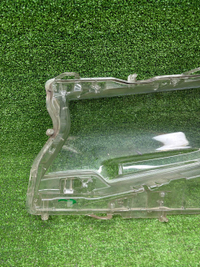 Стекло фары правое Toyota Land Cruiser Prado 150 (2017-н.в.)