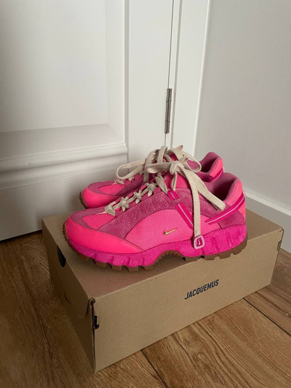 Кроссовки Jacquemus x Nike Air Humara Pink