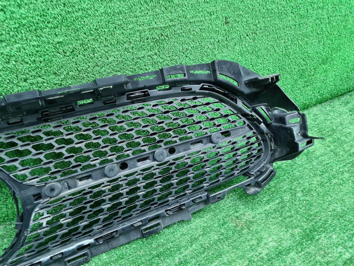 Решетка радиатора Mercedes E C238 (2020-2023)