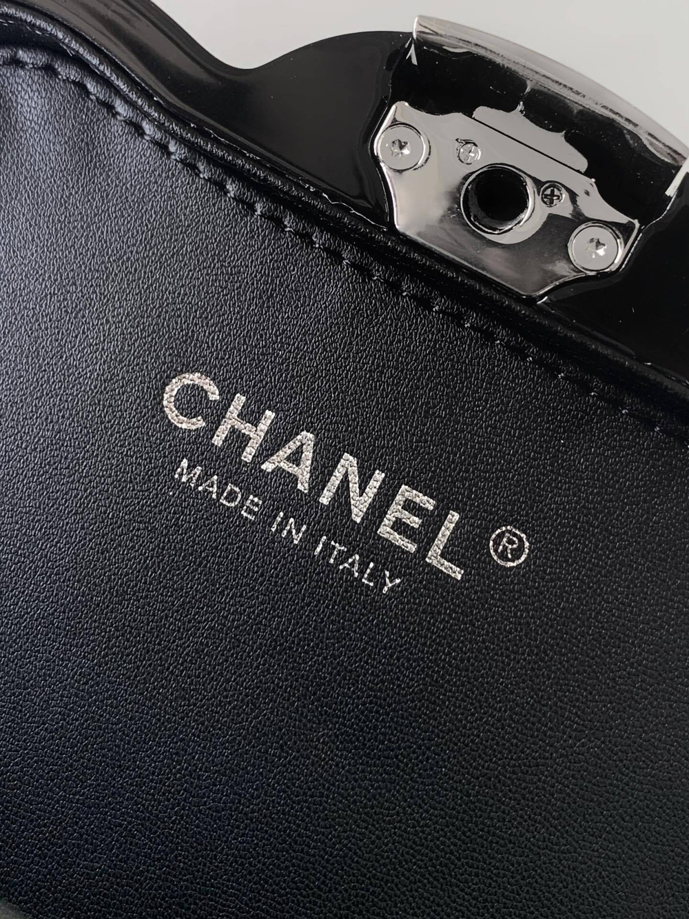 Chanel Bag 19 cm