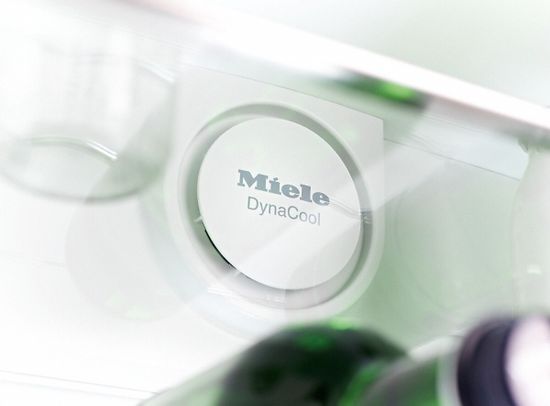 Холодильник Miele KFN 29162D WS