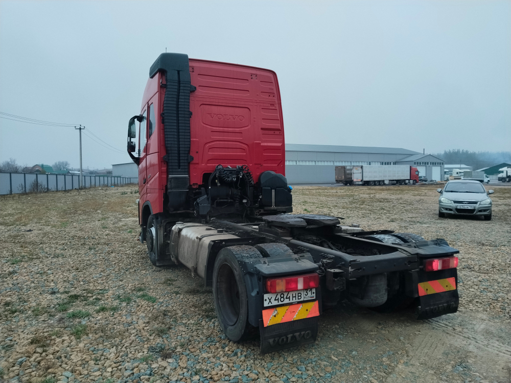 Volvo FH 4x2 Седельный тягач FH-TRUCK (Дизельный, 12,8 л, 469 л.с., АТ)