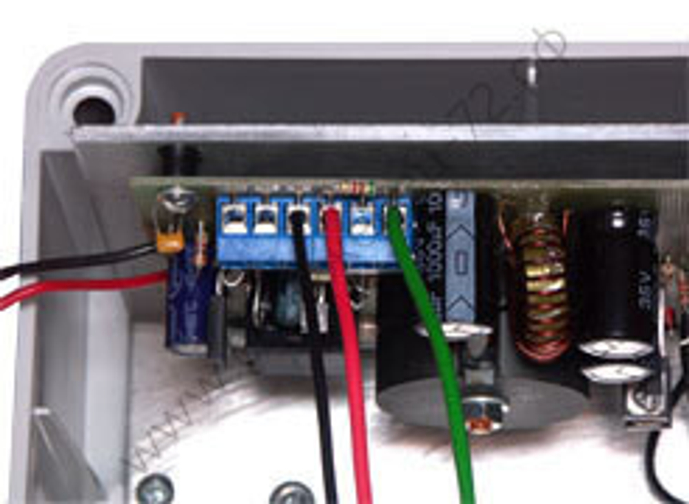 Термостат АКБ-12/7Ач Обеспечивает работу АКБ до -40°С. Ток потребления 1 А