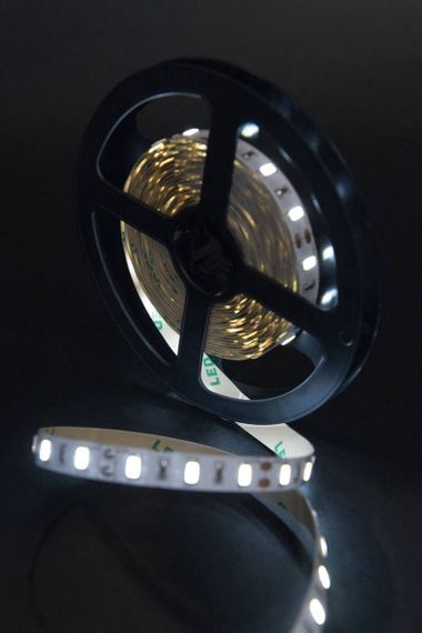 Светодиодная лента SWG 12W/m 60Led/m 5630SMD холодный белый 5M SWG660-12-12-W-M 009476