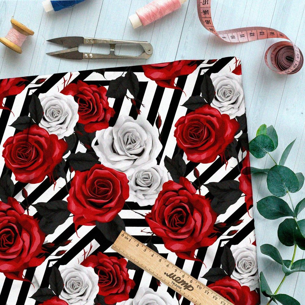 Ткань премиум сатин розы на полосатом фоне