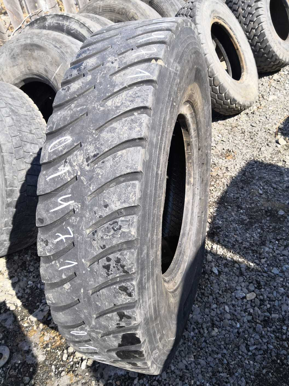 325/95R24 Hankook DM06 шина б/у
