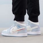 Jordan 1 Mid SE Glitter Swoosh GS