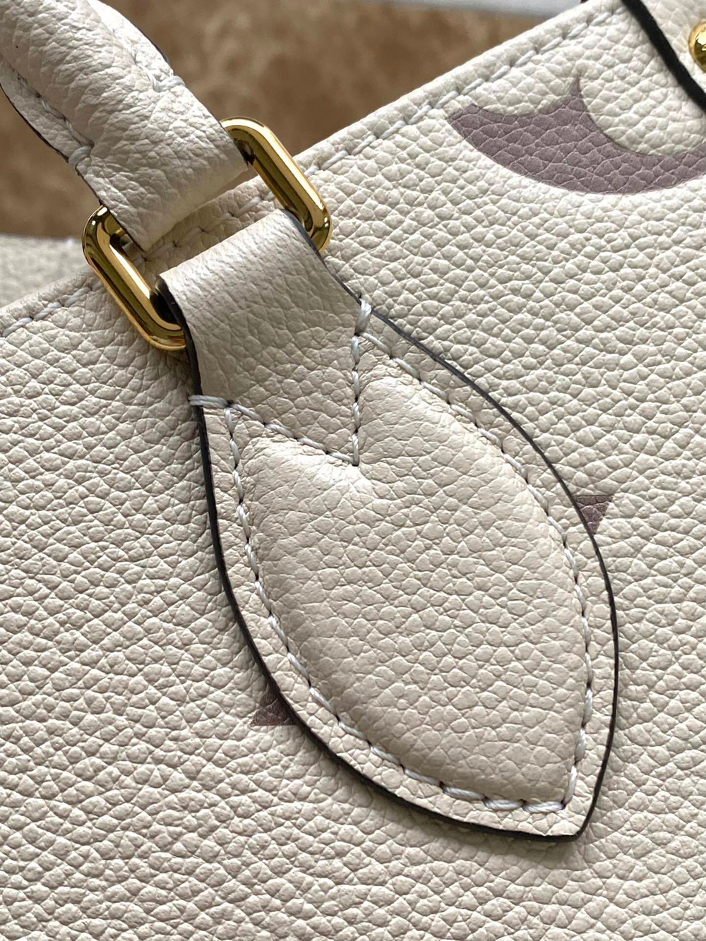 Louis Vuitton Onthego PM