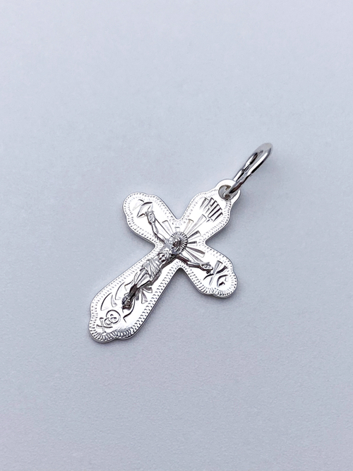 Крест из серебра/Без покрытия/С подвижным ухом/С алмазной огранкой