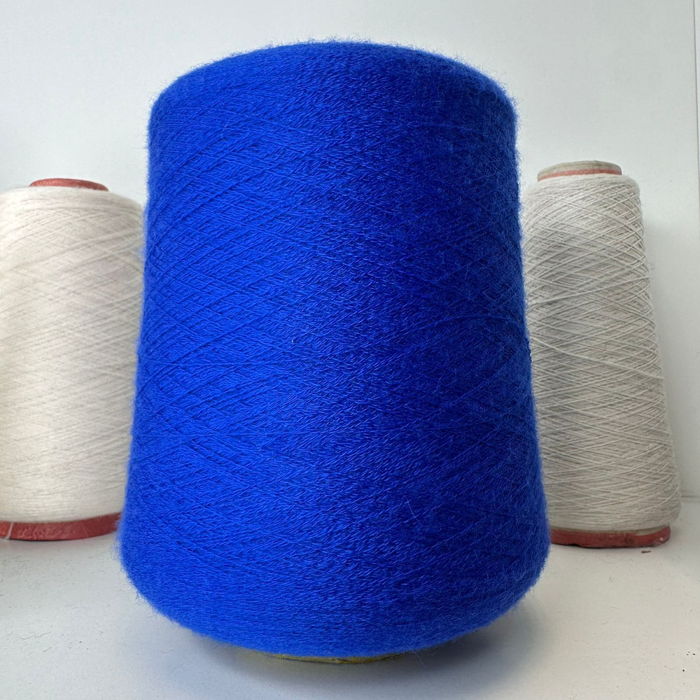 SUPERFLEX - Loro Piana; 95% кашемир, 5% PBT; 2600м/100гр (2/52); col. B365, цвет: ярко-синий; S721