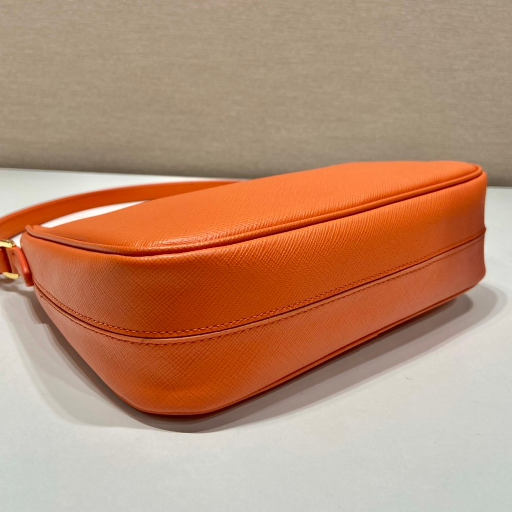 Prada Hobo Bag 22 cm