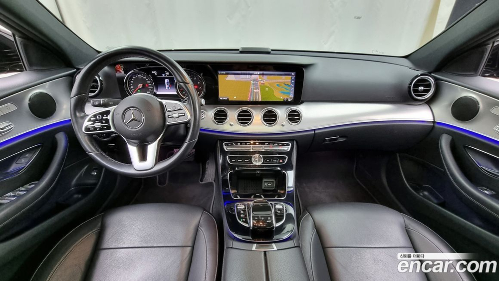 Mercedes-Benz E-Class W213 E300 Avangarde (10.2019)