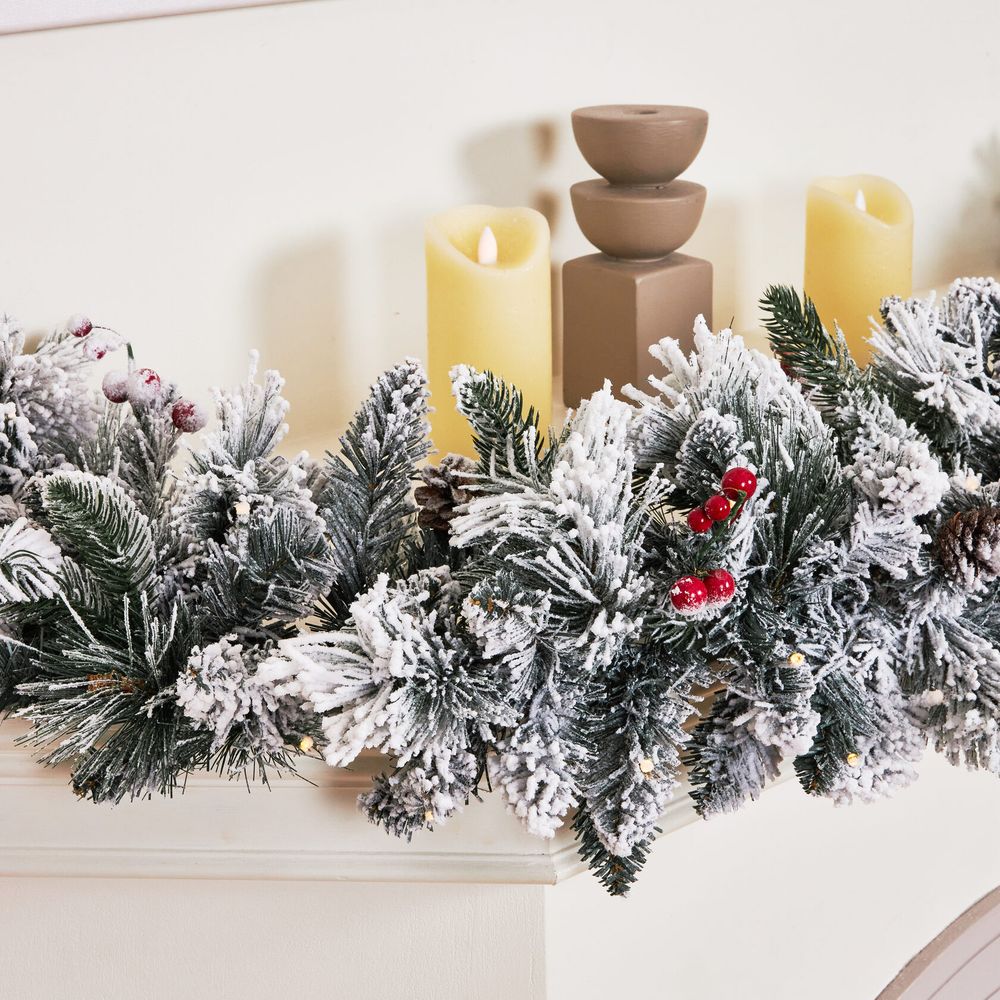 Хвойная гирлянда заснеженная "Glace" литая+пвх