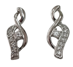 Серебряные серьги-пусеты от бренда