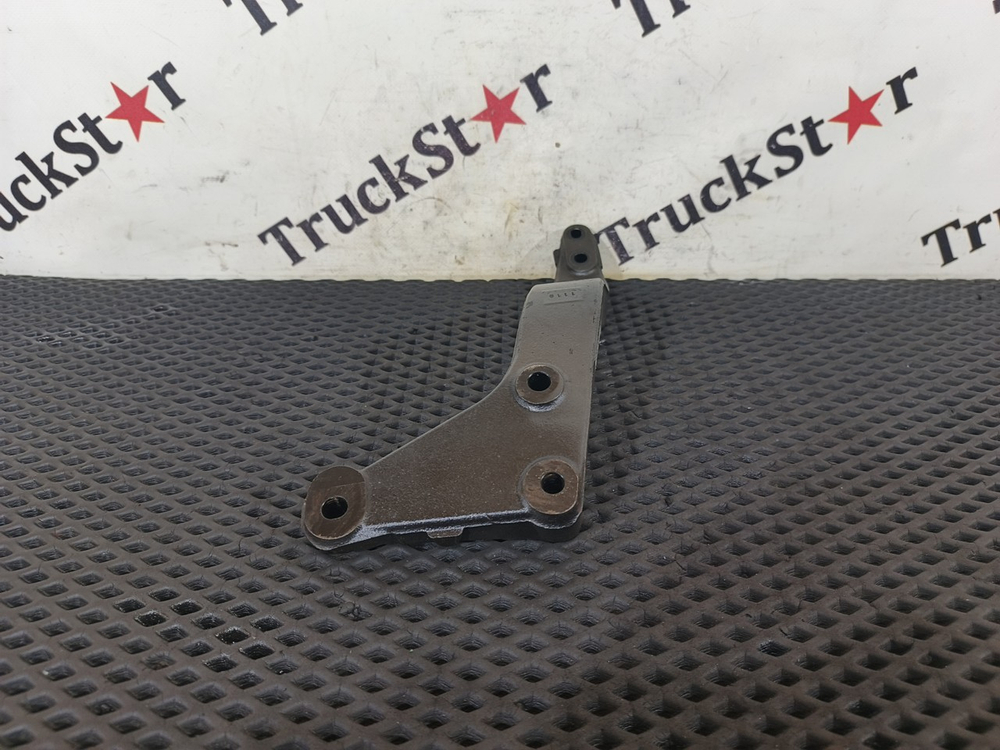 Кронштейн опоры двигателя