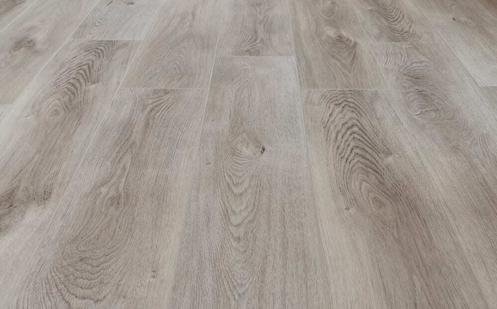 SPC ламинат StoneFloor Дуб Летний лес 8305-03 HP