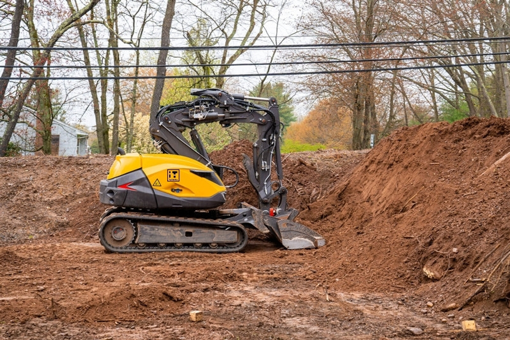 IVANTECH UGV 6 Дистанционно управляемый экскаватор