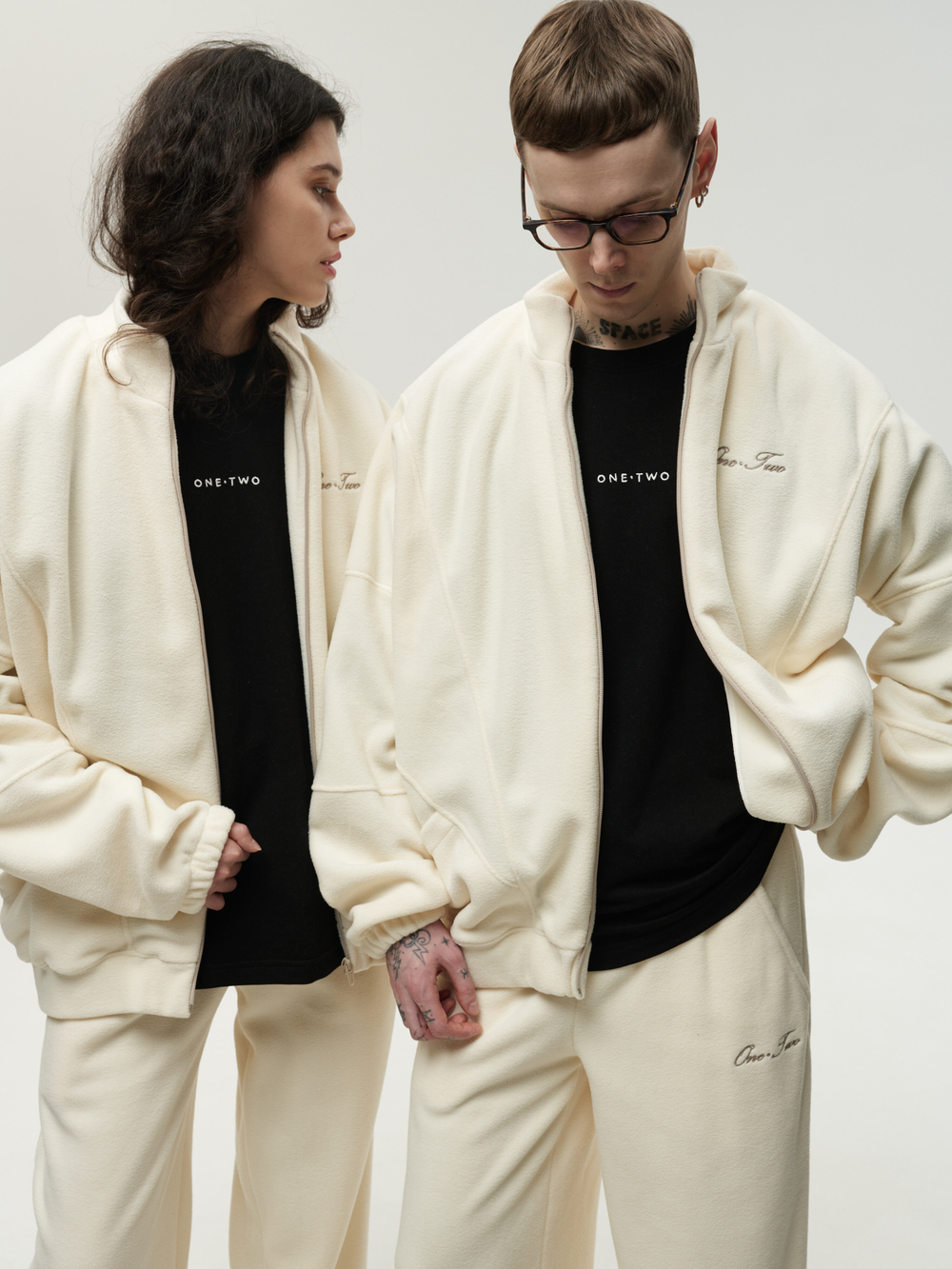 Zip-Up Sweatshirt Cream