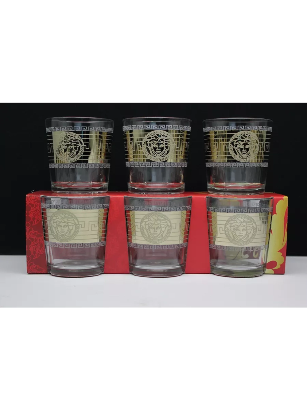 Стакан для напитков сока и воды