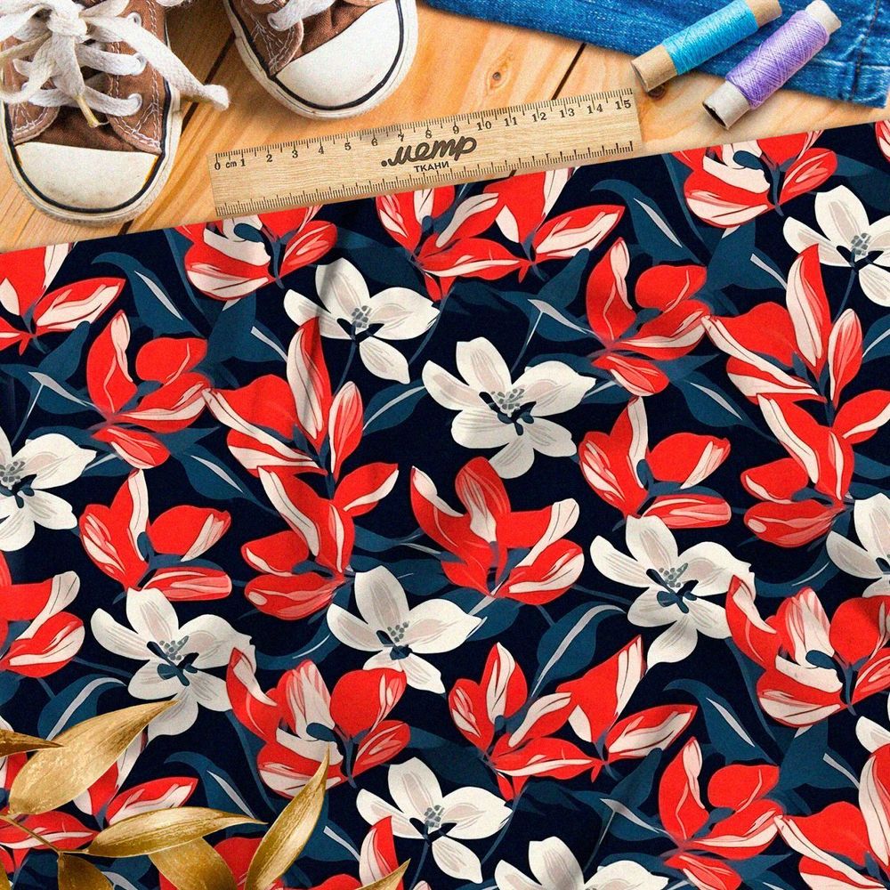 Ткань премиум таффета бело-красная цветочная иллюстрация