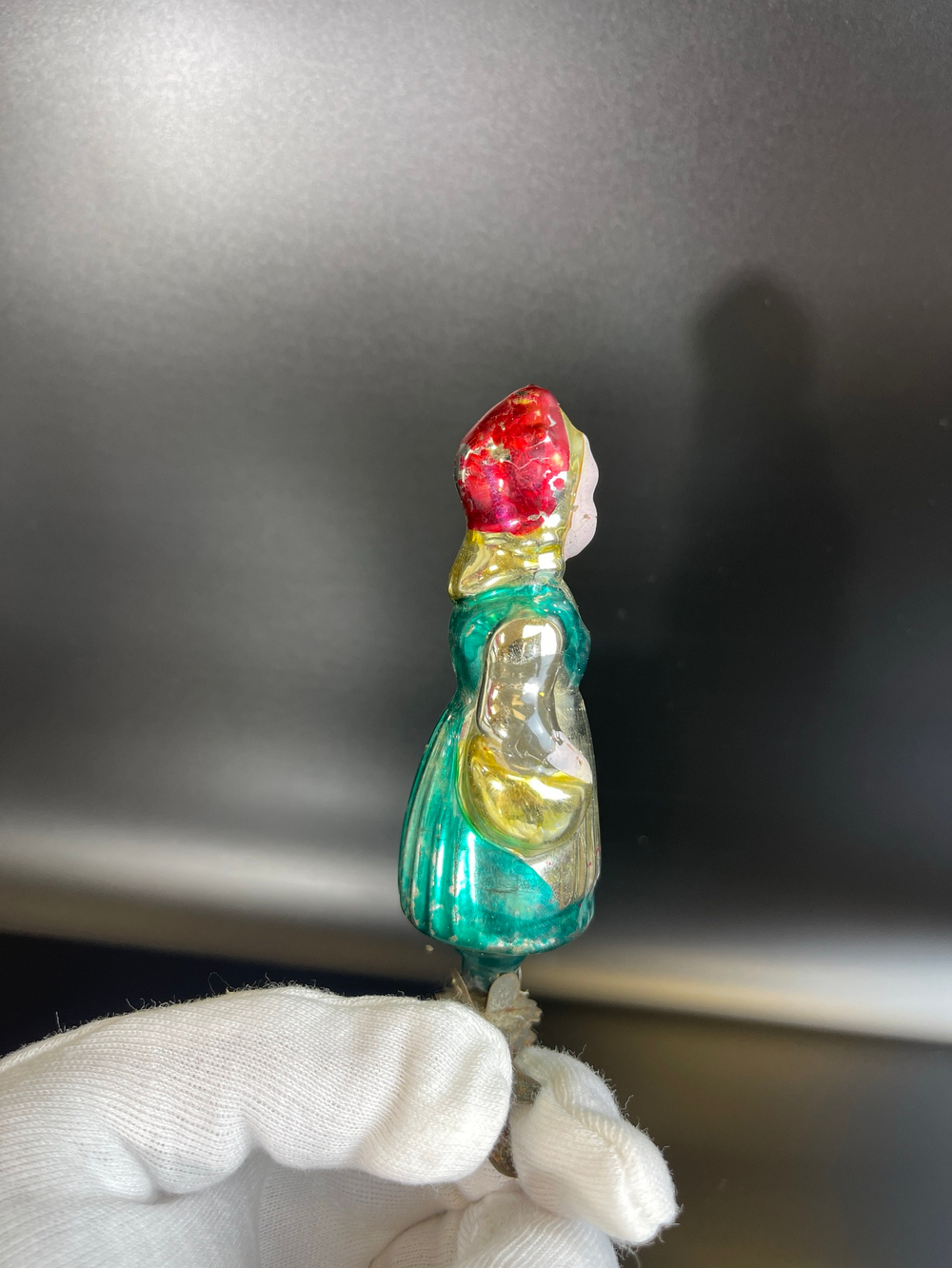 Ёлочная игрушка "Красная Шапочка" на прищепке советская, 11.5 см, СССР 1960-1980 гг