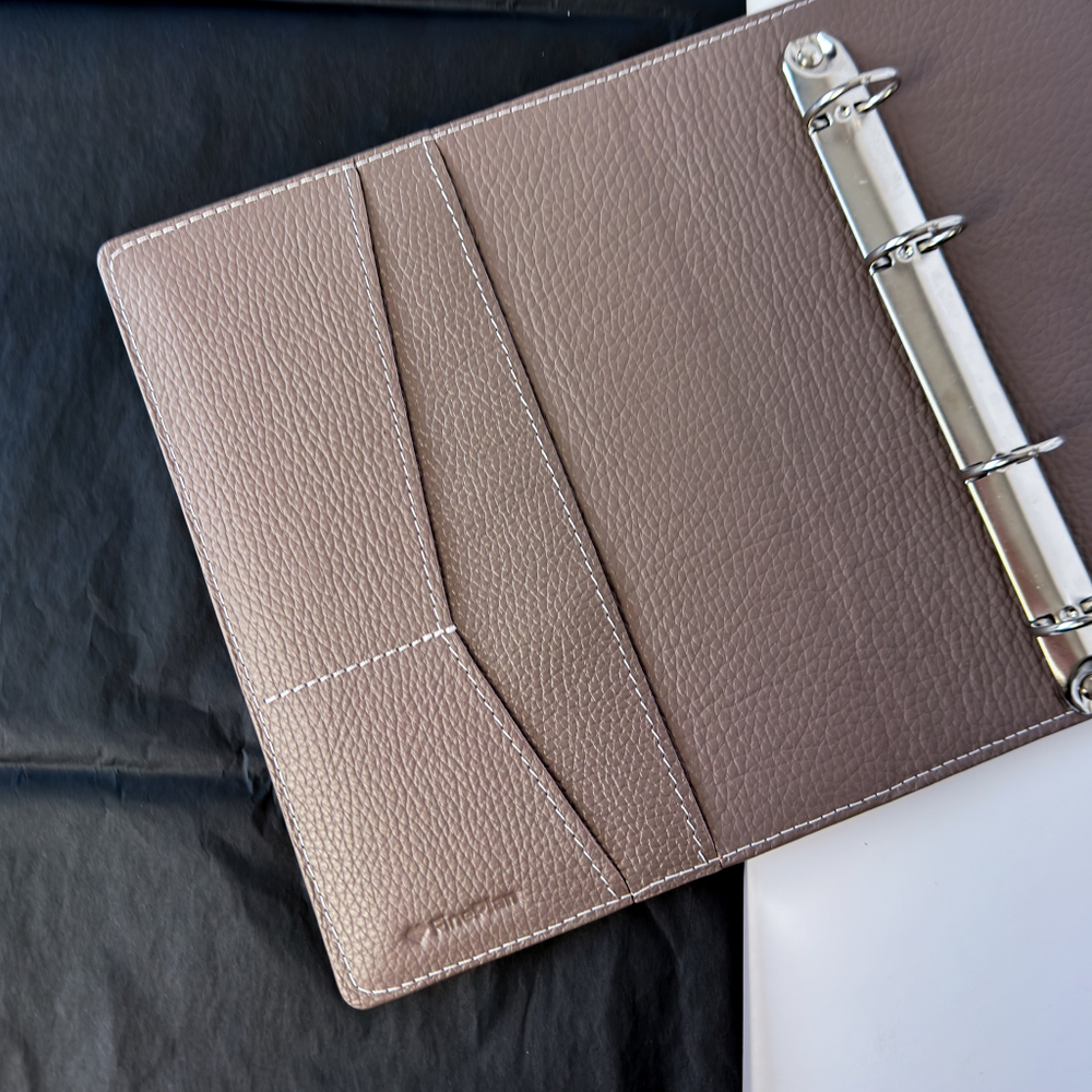 Обложка А5 на хлястике (4 кольца)