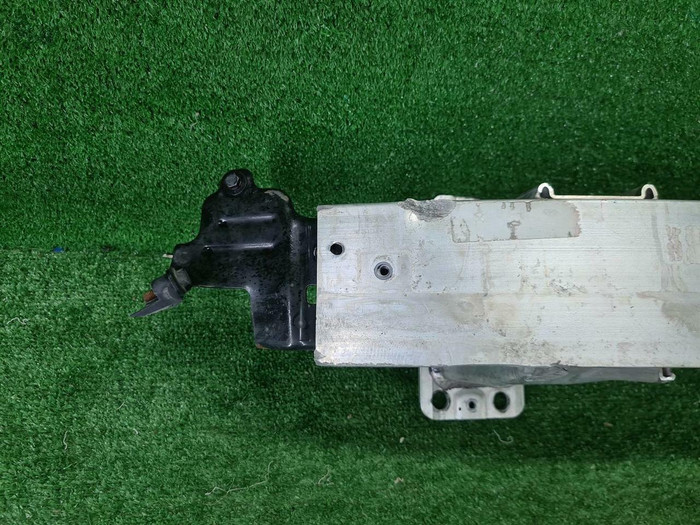 Усилитель передний Genesis G80 2 (2020-н.в.)