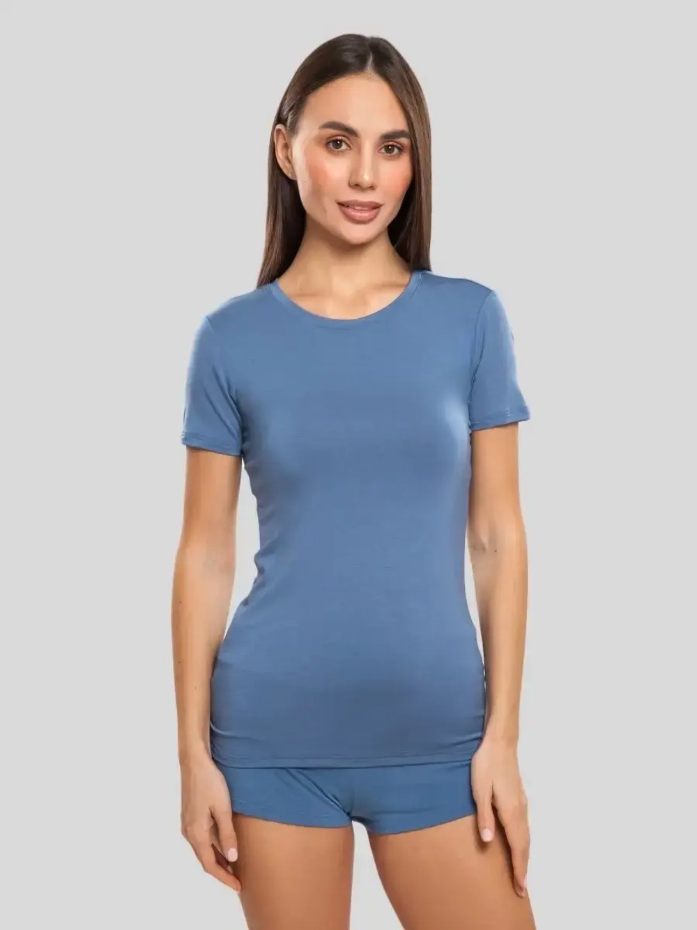 Футболка облегающая однотонная