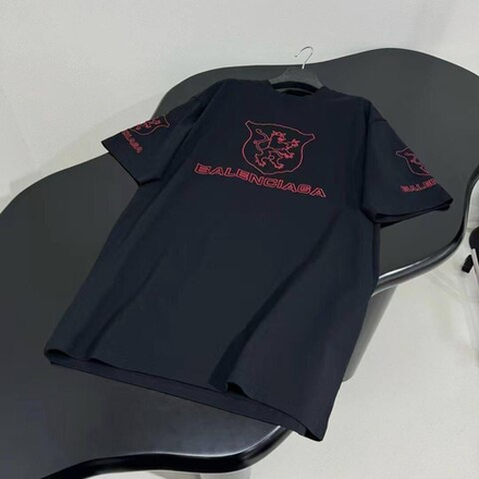 Футболка Balenciaga