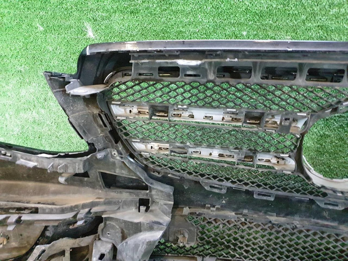 Бампер передний Mercedes E W213 16-21 AMG В сборе