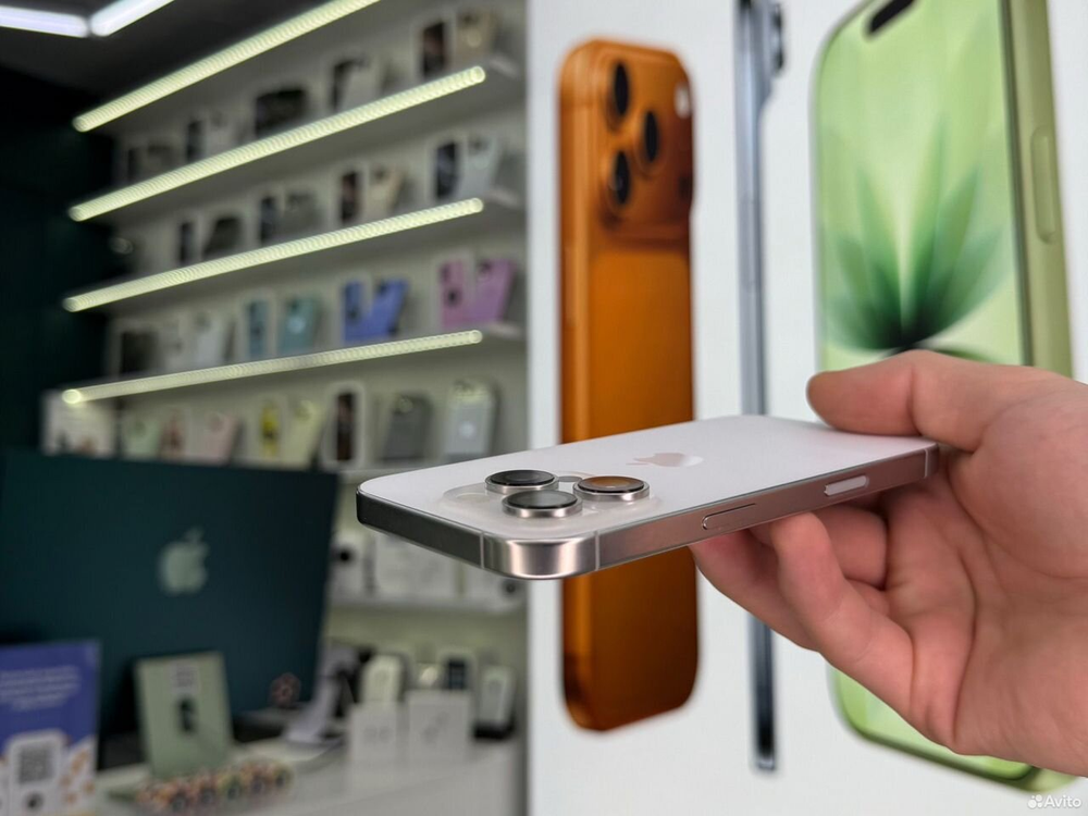 iPhone 16 Pro, 256 ГБ, SIM + eSIM б/у