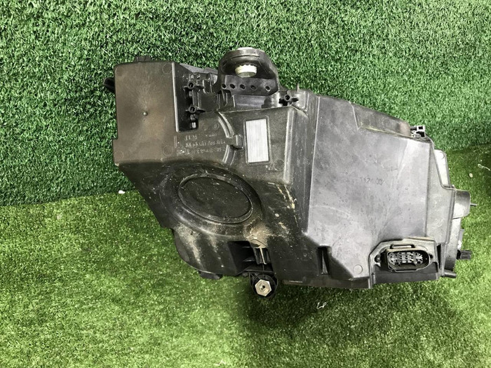 Фара левая Mercedes GLC X253 (2019-2022) LED