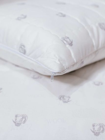 Подушка Merino wool из шерсти мериноса