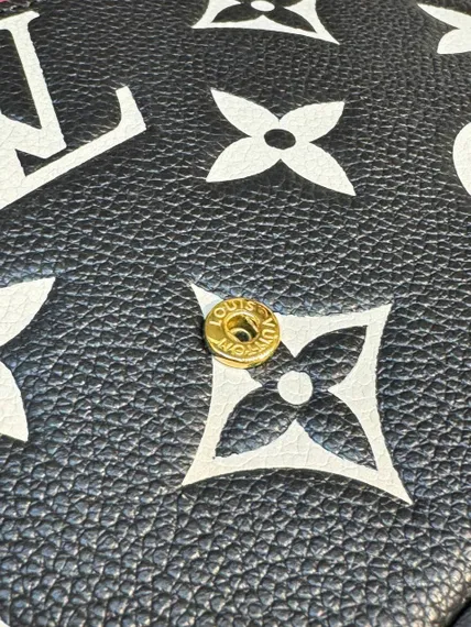 Клатч женский Louis Vuitton Felicie черный