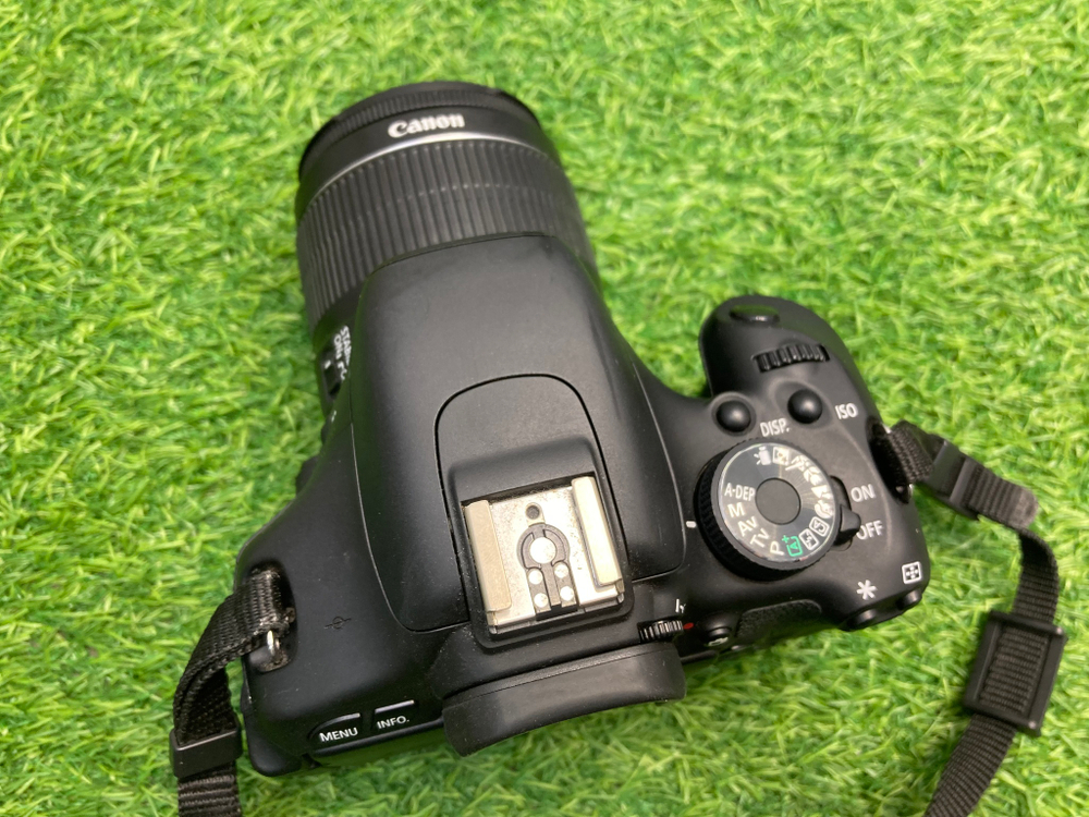 Canon 600D kit 18-55mm 3.5-5.6 IS II 7.800 кадров