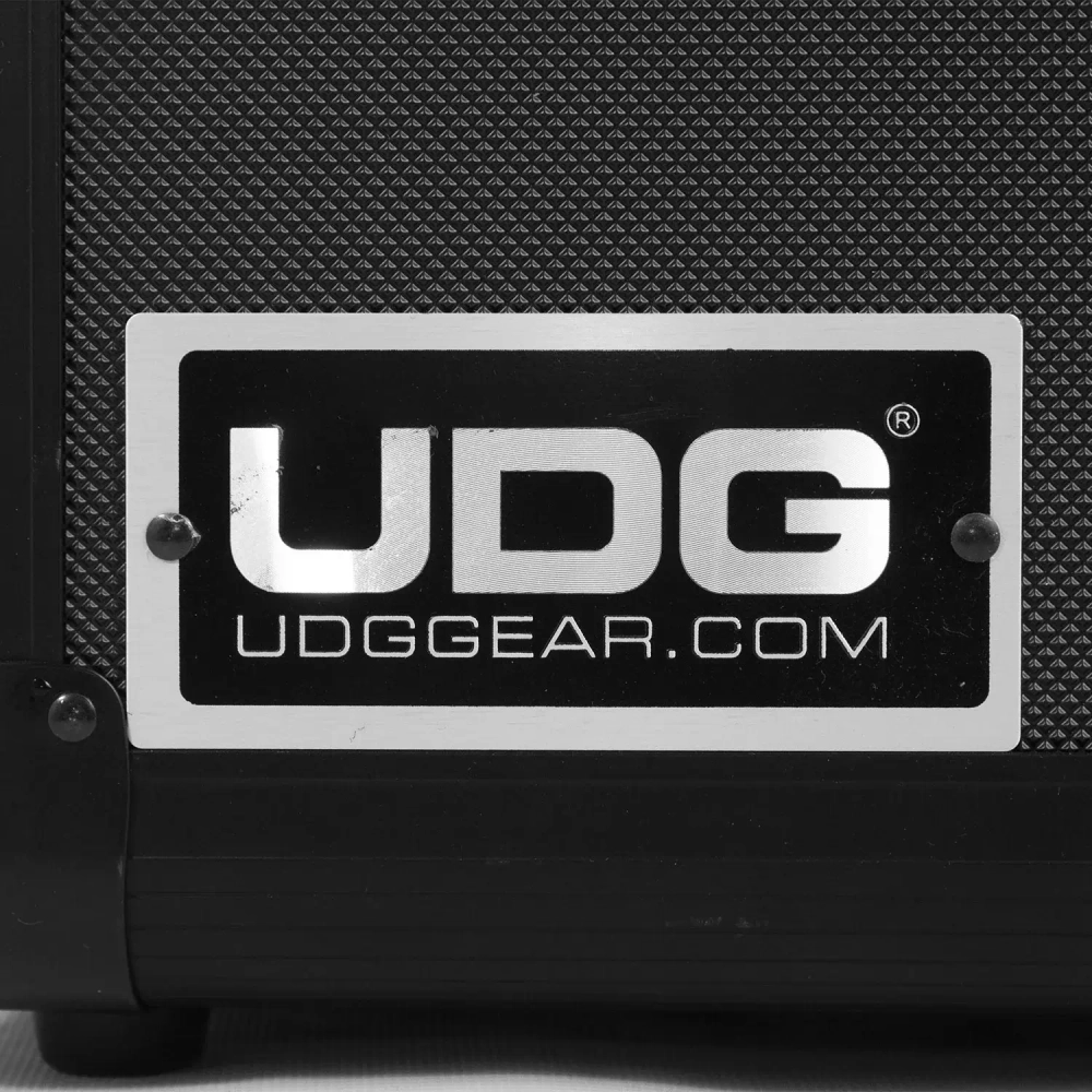 Кейс UDG Ultimate Pick Foam Flight Case Multi Format M Black