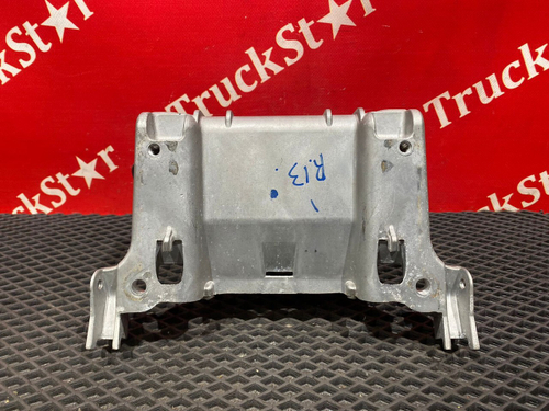 Кронштейн рулевой колонки 2020г