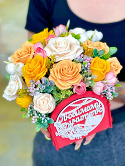 «Любимому учителю, ред» Композиция